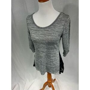IZ Byer silver metallic 3/4 length sleeves shirt.